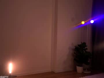 webcam girl shiningstarrr live cam image #12262531