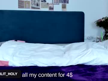 webcam girl lily_holy live cam image #8760009