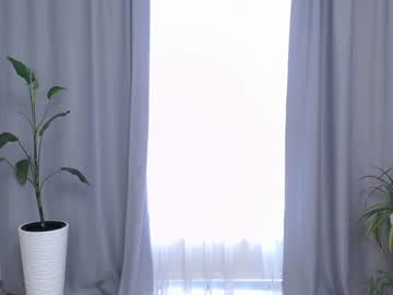 webcam girl kiska_kiss live cam image #2651518