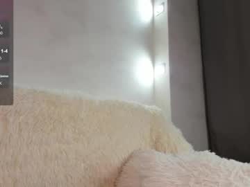 webcam girl dearly_emily live cam image #10320273