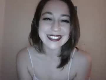 webcam girl lucylola live cam image #1758943