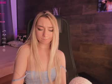 webcam girl yolandabertha live cam image #4827263