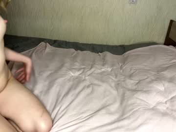 webcam couple cherry_moonn live cam image #5720224