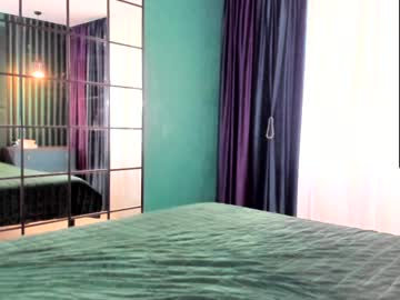 webcam girl joconda live cam image #10558642
