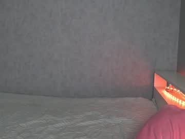 webcam girl trisloveiso live cam image #2770525