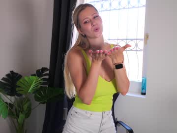 webcam girl stella_and_stephan live cam image #2439993