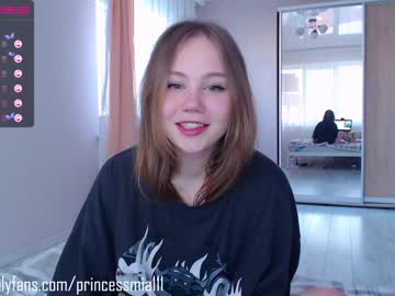 webcam girl little__princesss1 live cam image #1981568