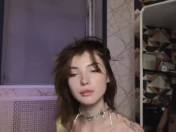 webcam girl bmwm5f90 live cam image #10050022