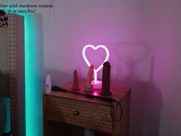 webcam couple ari_lovexo live cam image #9877654