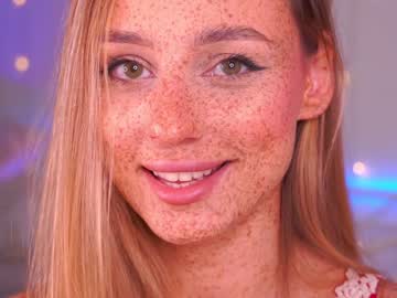 webcam girl artease live cam image #4499690