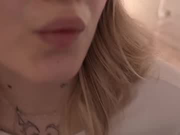 webcam girl motherlode_ live cam image #12682157