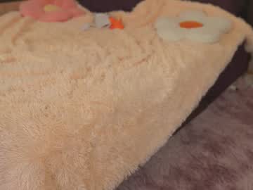 webcam girl tiny_miracle live cam image #11817615