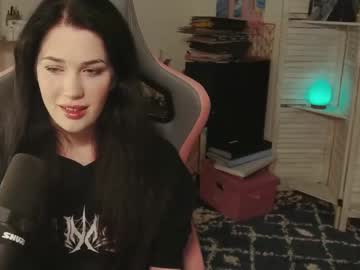 webcam girl evelynclaire live cam image #8134441