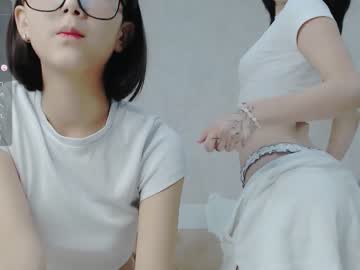 webcam girl little_yena live cam image #7384548