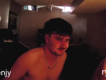 webcam man benjychokesu live cam image #3206482