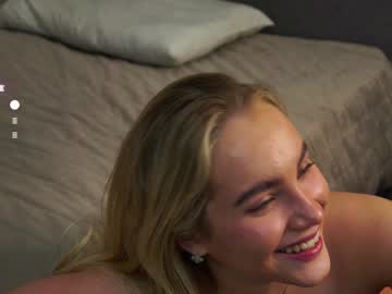 webcam girl lipswithsmileonthem live cam image #11628722