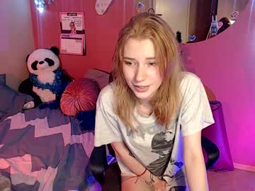 webcam girl glowing_elli live cam image #1201297