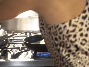 webcam girl phoenix_taylor live cam image #2810472