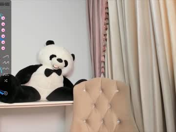 webcam girl luna_kuka live cam image #5572433