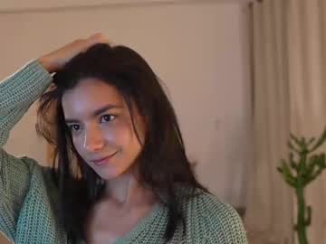 webcam girl ellelure_ live cam image #12514813