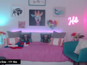webcam girl holihurricane live cam image #7684306