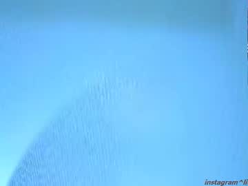 webcam girl litlle_flowers live cam image #12083931