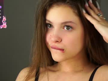 webcam girl a_whole_eternity live cam image #9957638