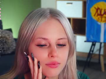 webcam girl audreycarvin live cam image #10484740