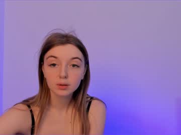 webcam girl elizabeth__gray live cam image #4393790