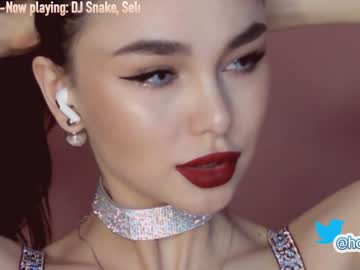 webcam girl hollyextra live cam image #2813971