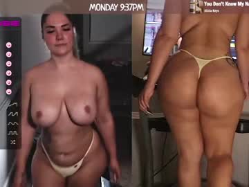 webcam girl milavalentinax live cam image #4063257