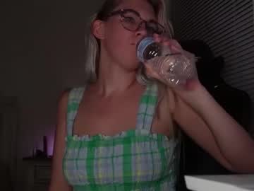 webcam girl x_dreamgirl_x live cam image #7079709