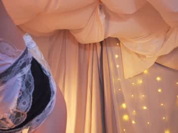 webcam girl kateuwugirl live cam image #7831118