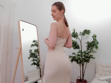 webcam couple christine_bae live cam image #8921813
