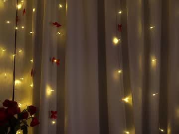 webcam girl helenmoors live cam image #8190447