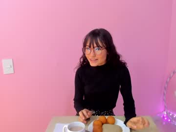 webcam girl little_effy18 live cam image #4293234