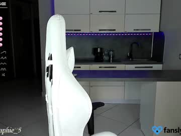webcam girl sophie_5 live cam image #4129823