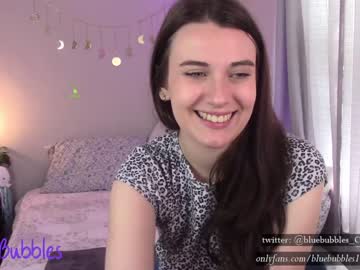 webcam girl blue_bubbles118 live cam image #2175223