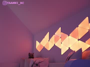 webcam girl taanni_bc live cam image #6842155