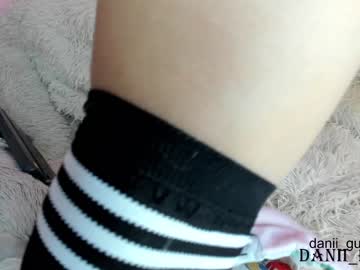 webcam tranny danii_rose live cam image #6985613