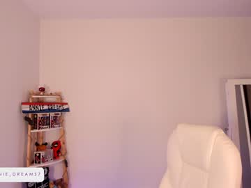 webcam girl annie_dreams live cam image #196451