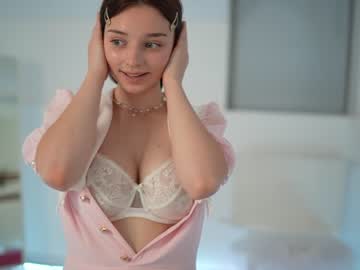 webcam girl floret_joy live cam image #7372646