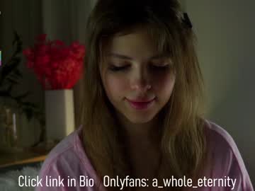 webcam girl a_whole_eternity live cam image #12798677