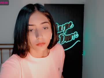 webcam girl gummy_bear7 live cam image #3630287