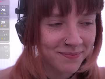 webcam girl just_busking live cam image #12543434
