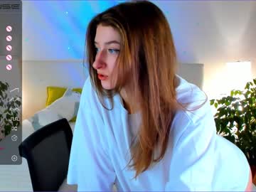 webcam girl vvednesday live cam image #3730869