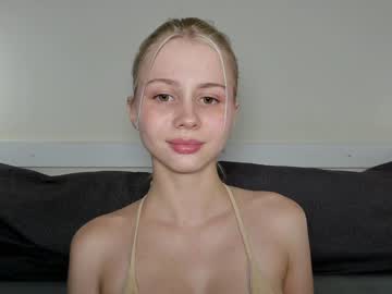 webcam girl hi_popsy live cam image #6905380