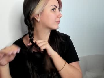 webcam girl elliy_coy live cam image #5417589