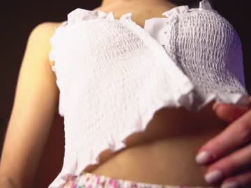 webcam girl cuteelsa_ live cam image #7846465