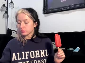 webcam girl charlybarbie live cam image #11019770